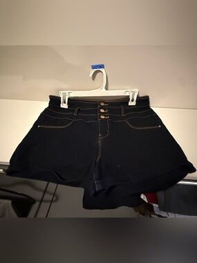 refuge High-Waist Black Denim Shorts with Triple Button